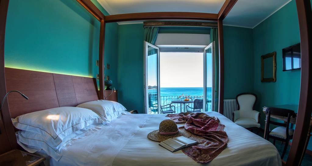 Hotel Palladio Giardini Naxos Luaran gambar