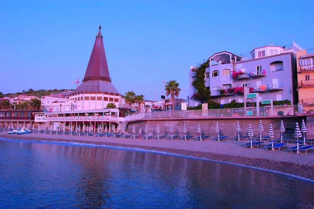 Hotel Palladio Giardini Naxos Luaran gambar